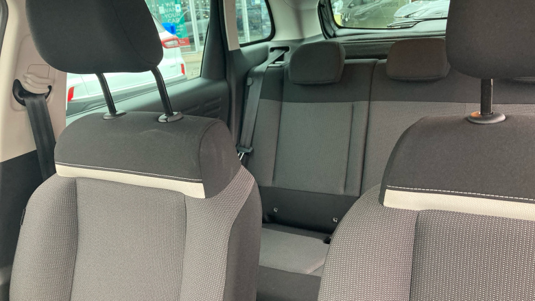 Citroen C3 Aircross 1.2 PureTech 110 Shine 5dr Petrol Hatchback